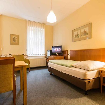 Hostel Nina كاتوفيتسه المظهر الخارجي الصورة